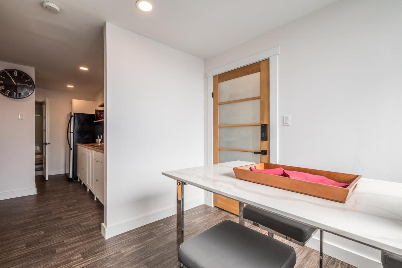 Modern Contemporary 2 Bedroom Suite Halifax Esterno foto